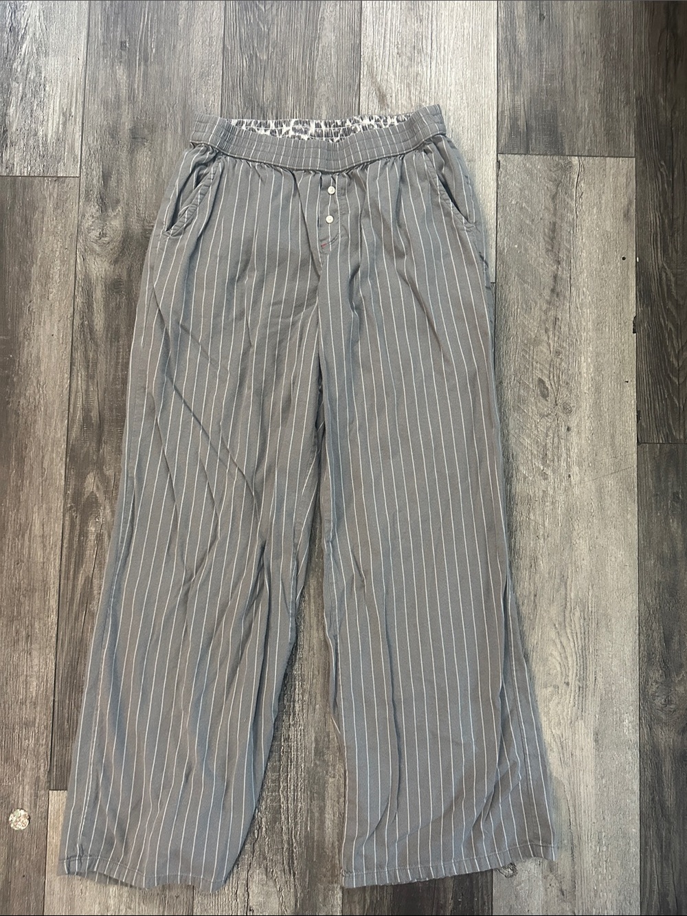 aerie Gray Pinstripe Elastic Waist Lounge Pants